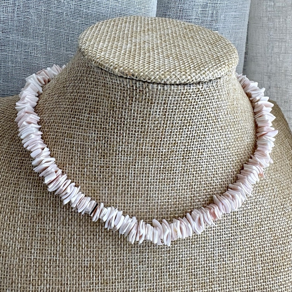 Vintage Y2K natural‎ pink puka shell choker necklace barrel clasp